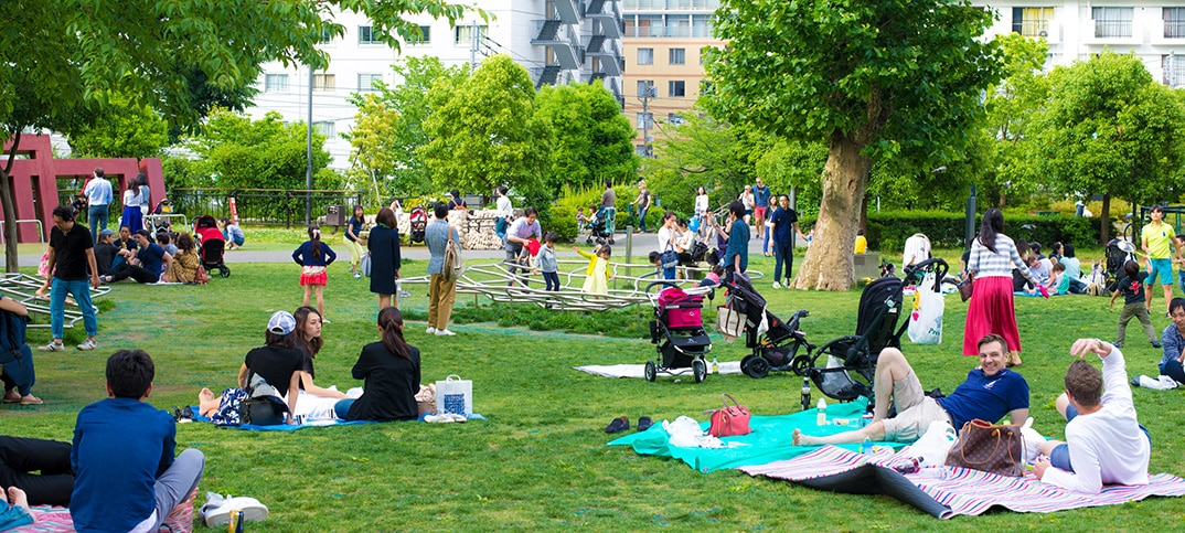 ミッドタウンの子供の遊び場　公園のピクニックや遊具はどんな感じ？